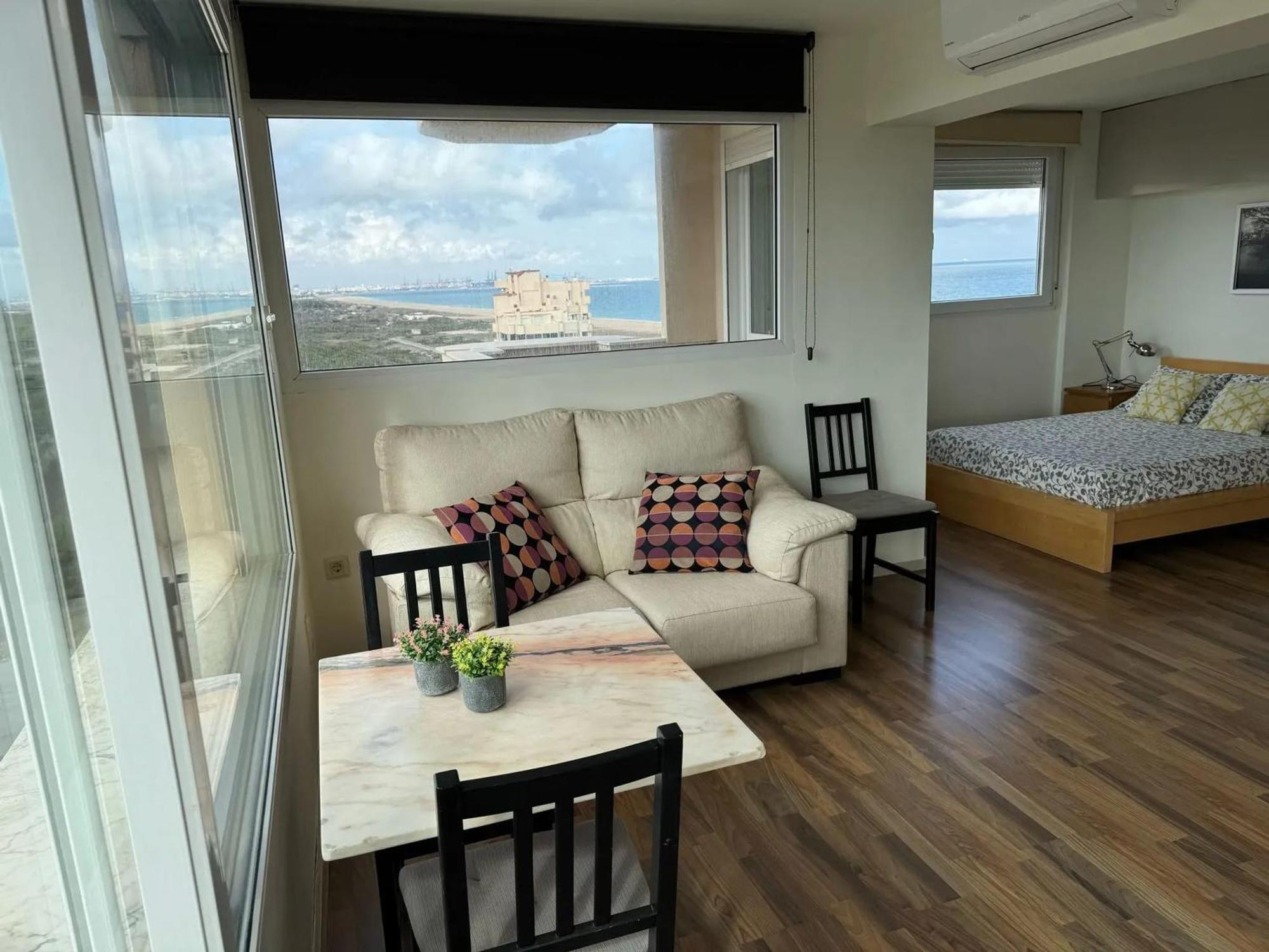 Spacious Apartment In Valencia With Sea View - 160 Sqm Eksteriør bilde