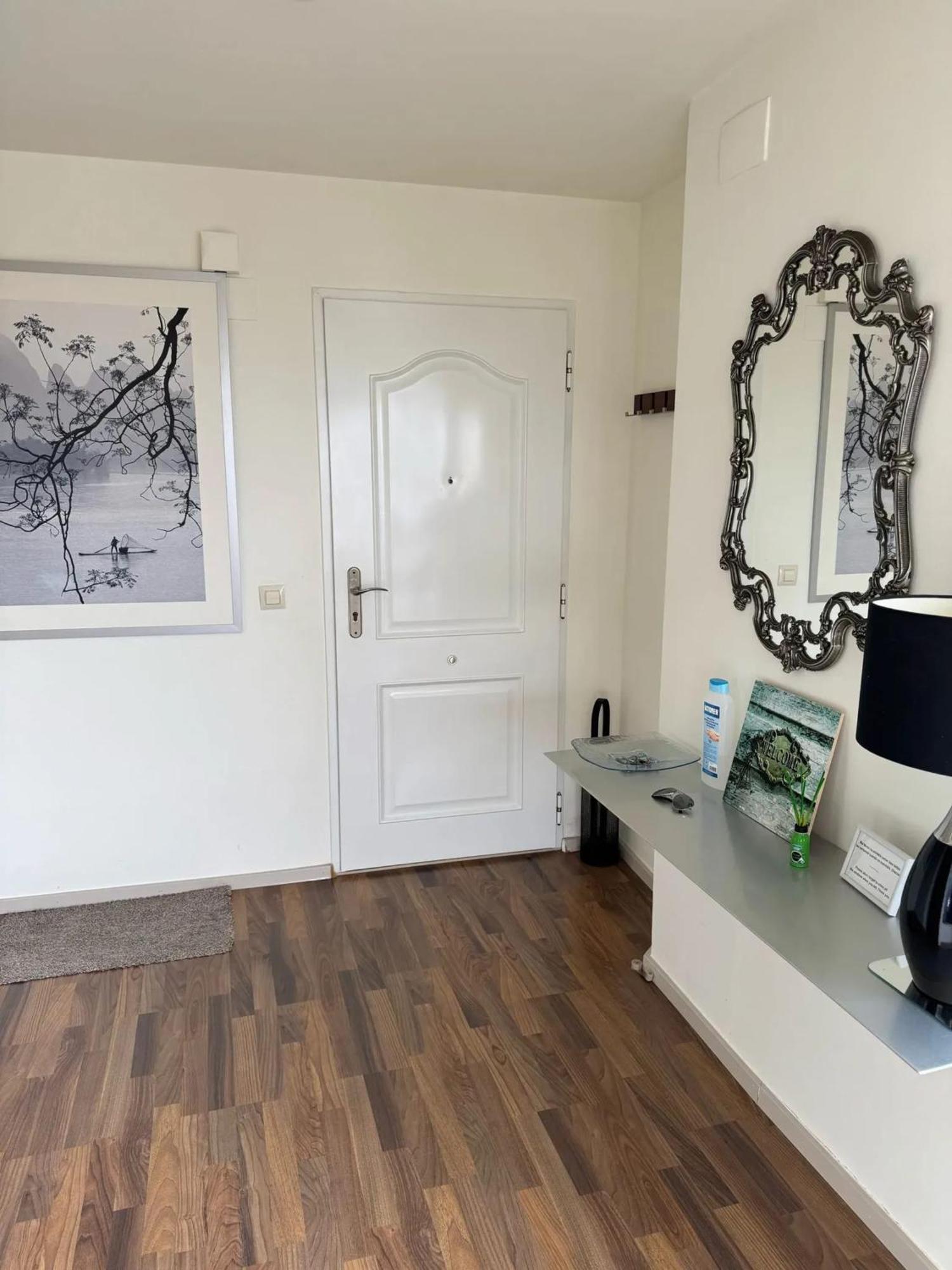 Spacious Apartment In Valencia With Sea View - 160 Sqm Eksteriør bilde