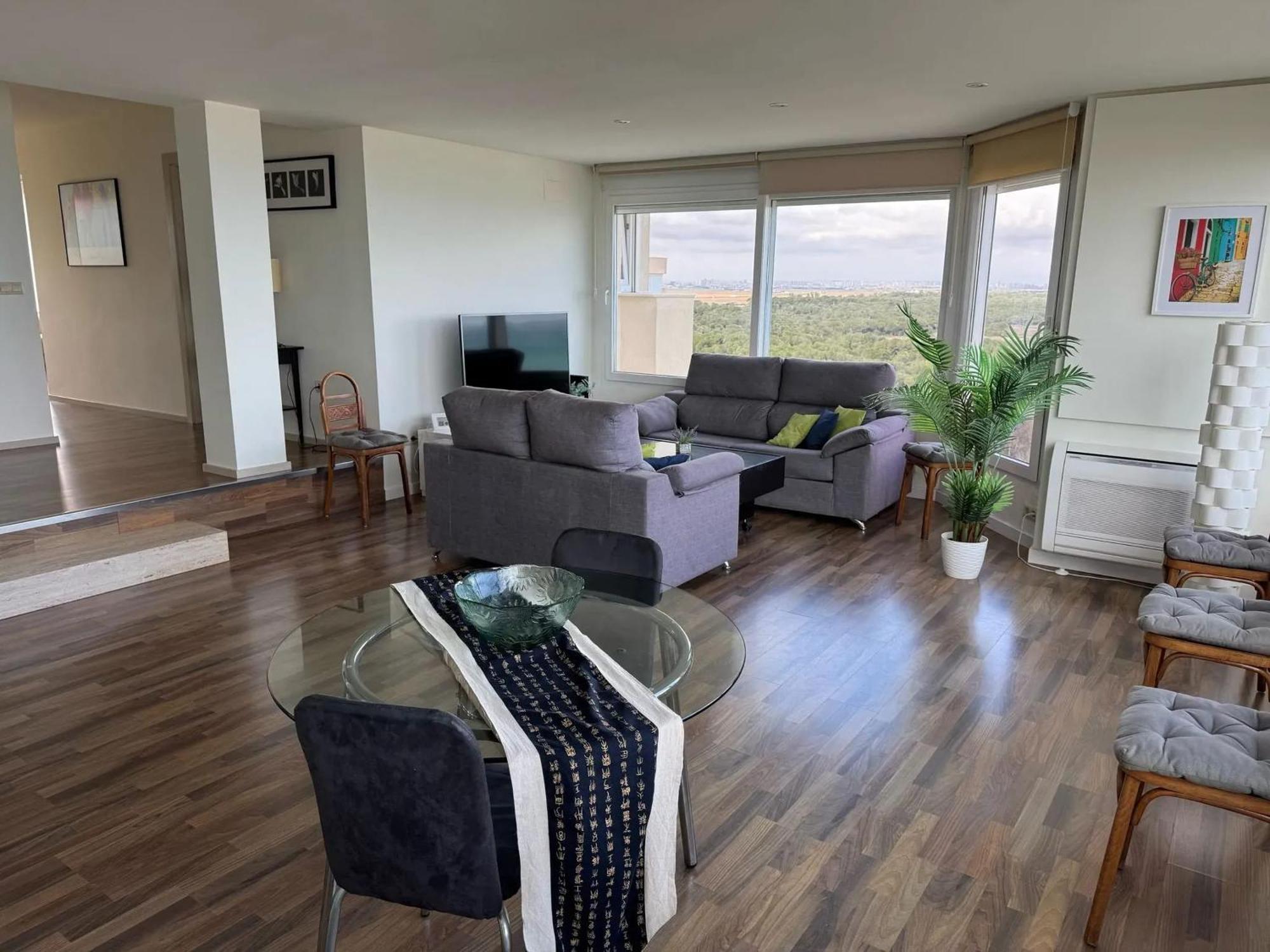 Spacious Apartment In Valencia With Sea View - 160 Sqm Eksteriør bilde